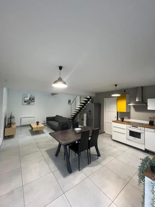 La Maison Du Bonheur 70 M² Saint-Amand-les-Eaux Esterno foto